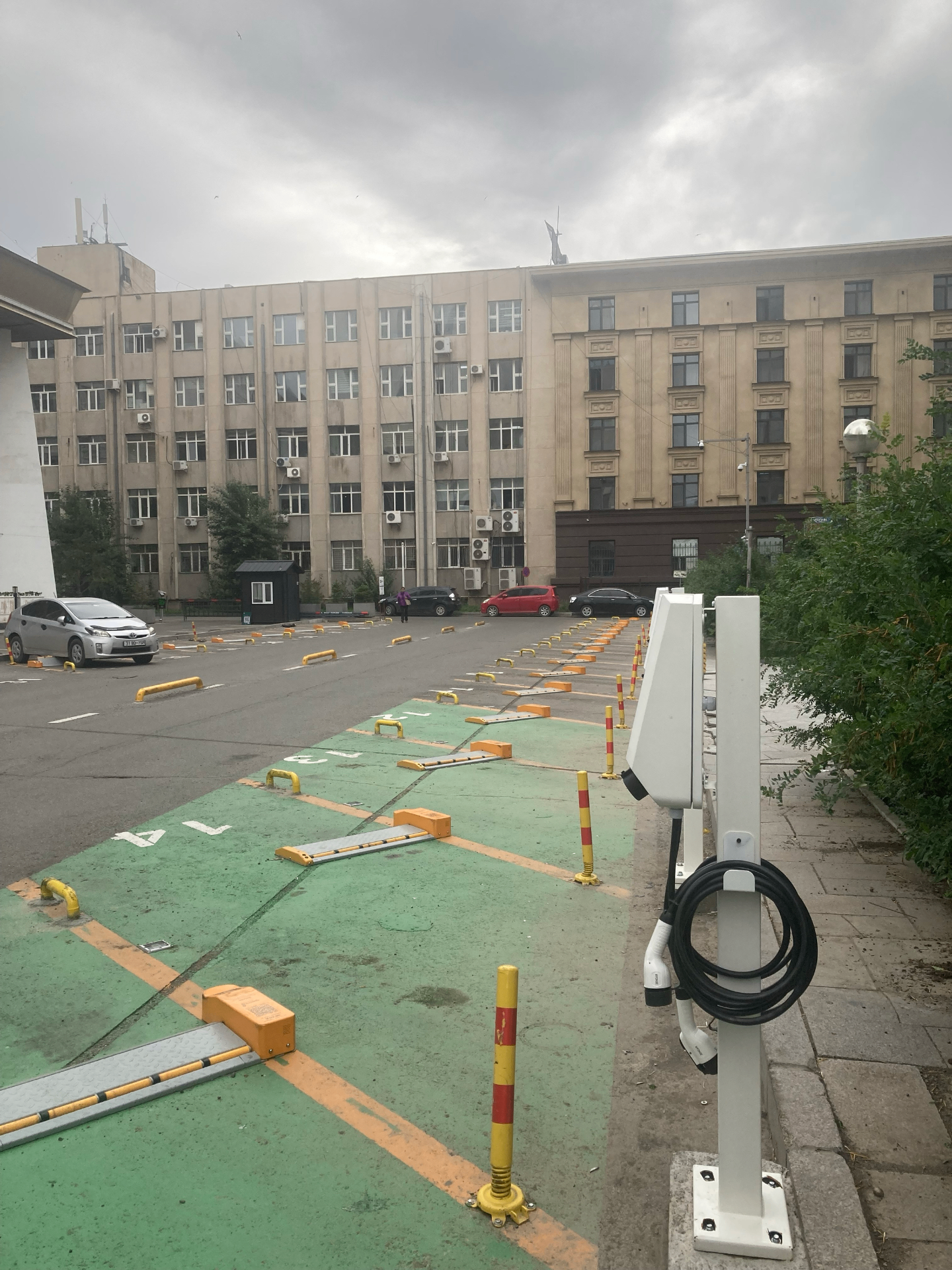 Large-scale OpenSpot parking lot deployment